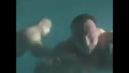 YTDown_YouTube_Pudzian-zabawa-w-basenie_Media_f8Br6TsuD8w_005_144p(1).gif